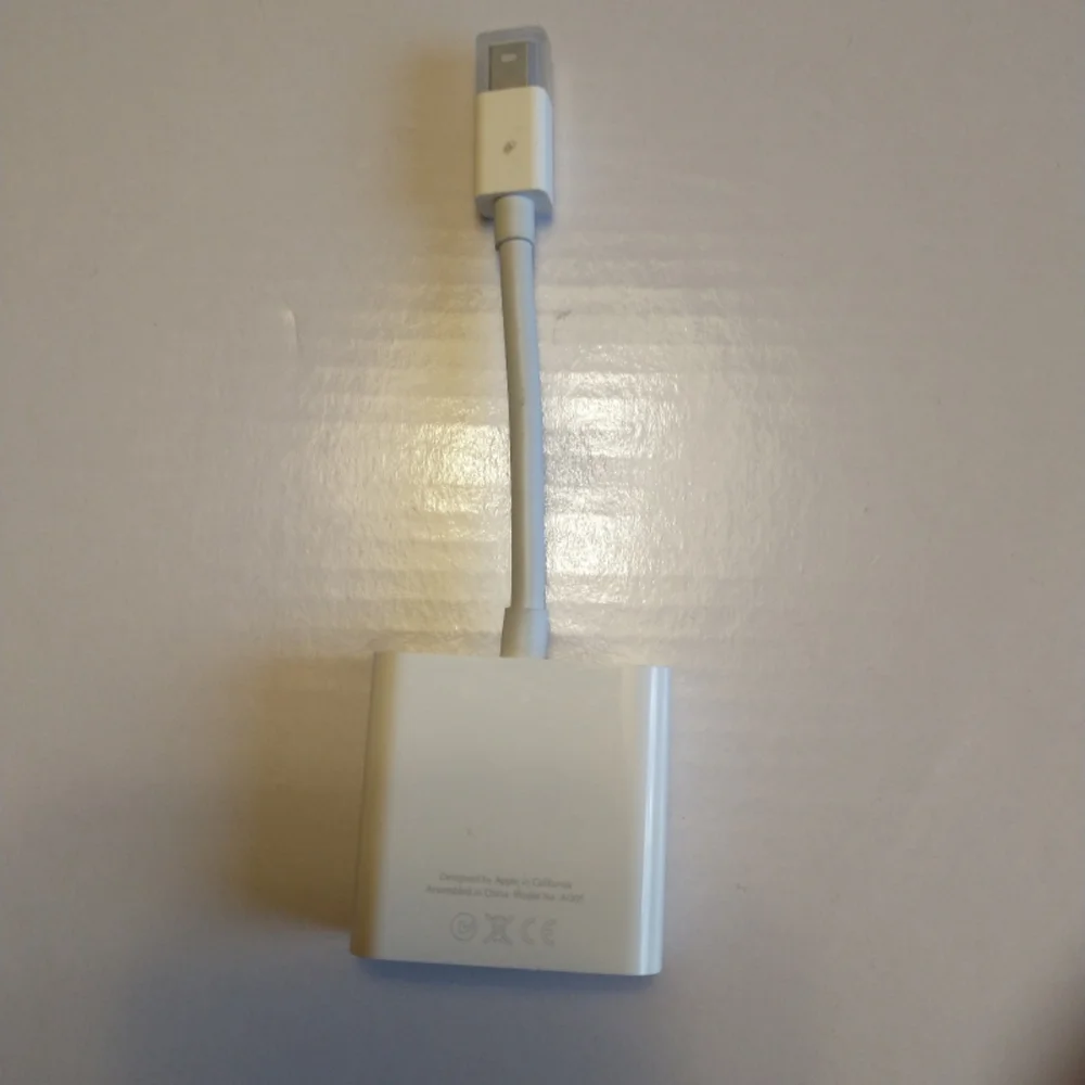 White Mini DisplayPort to HDMI Adapter